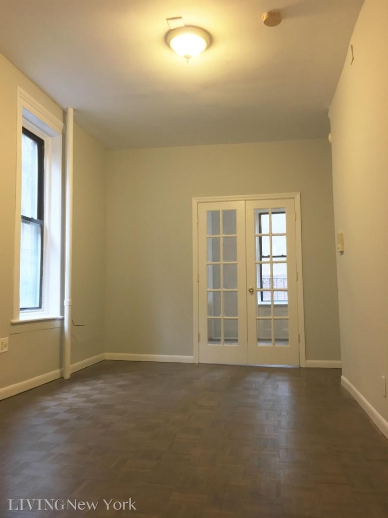 248 E 90th Street - Photo 1