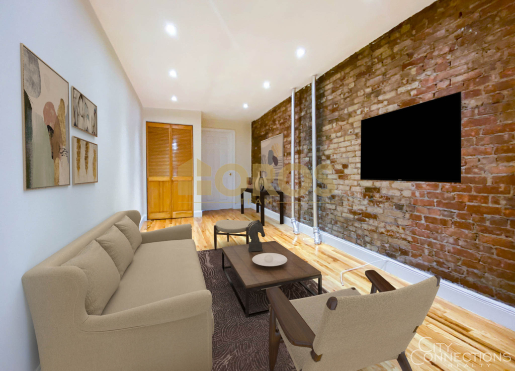 335 East 10th Street - Photo 0