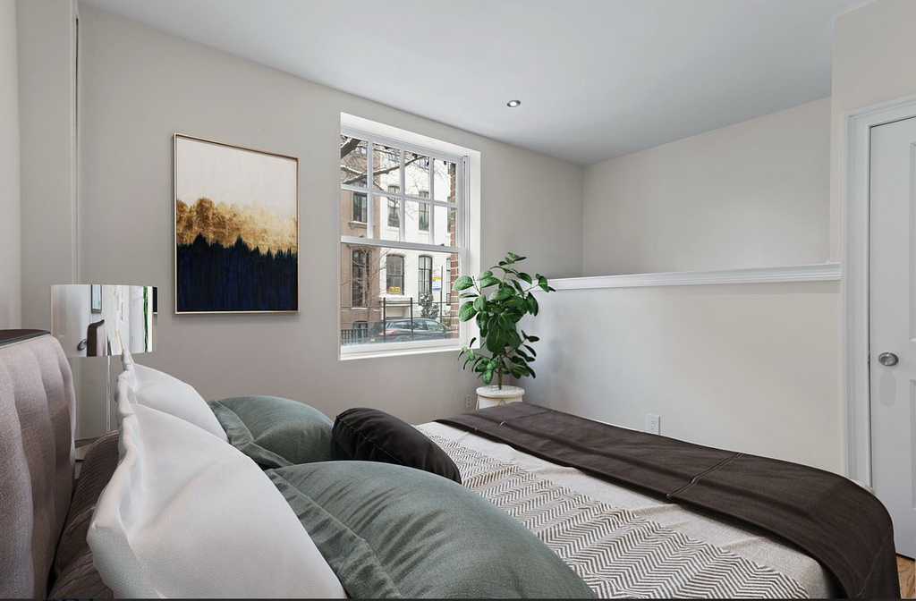 West 11th Street - Photo 2