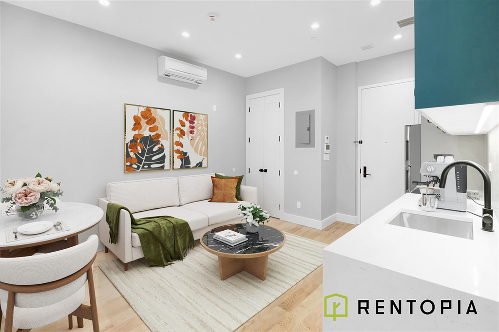 725 Metropolitan Avenue - Photo 1