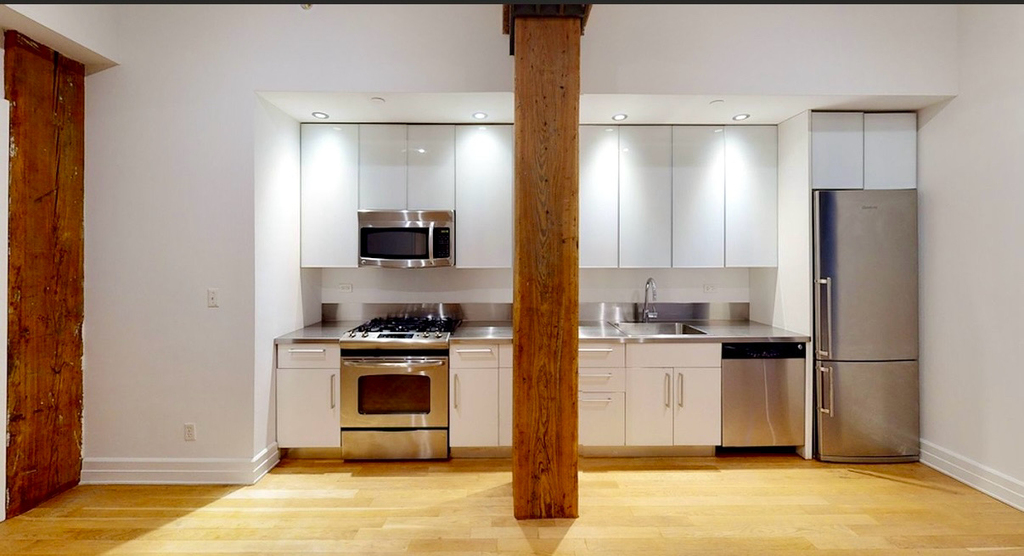 25 Washington Street - Photo 2