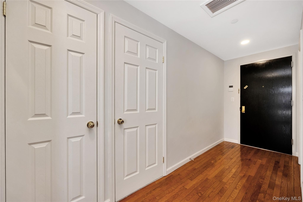 89th Avenue - Photo 14