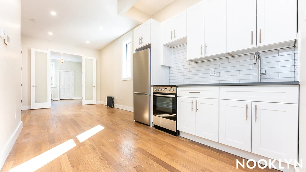 170 Jefferson Street - Photo 1
