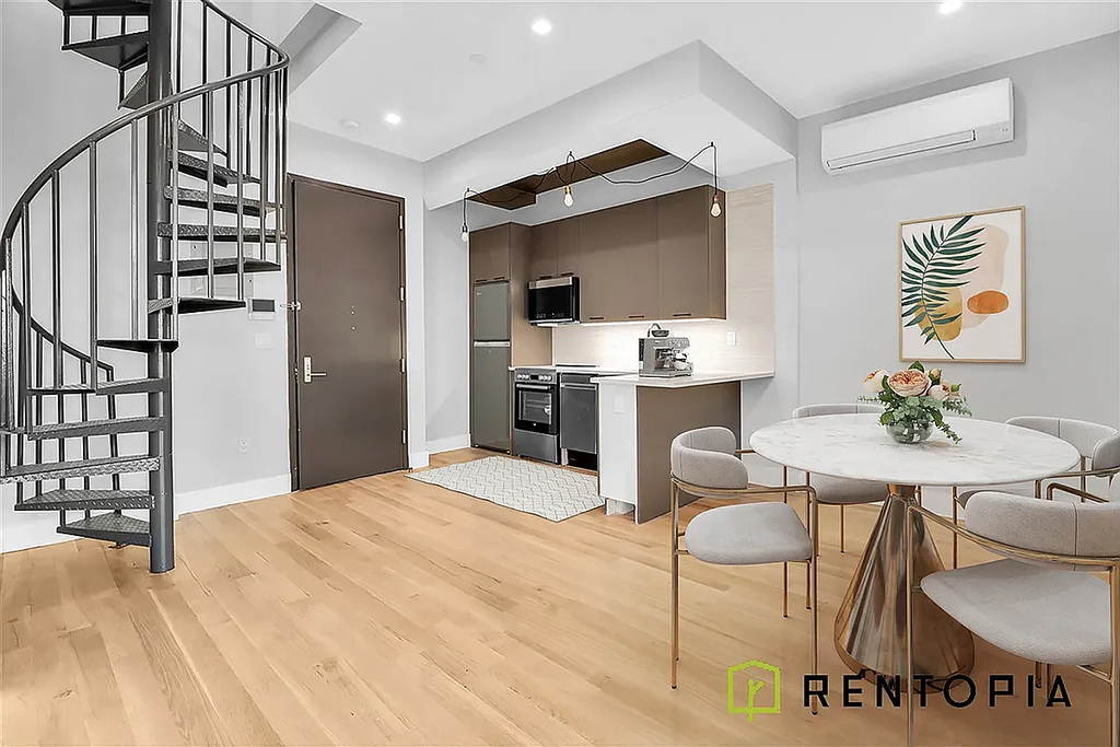 177 Palmetto Street - Photo 0
