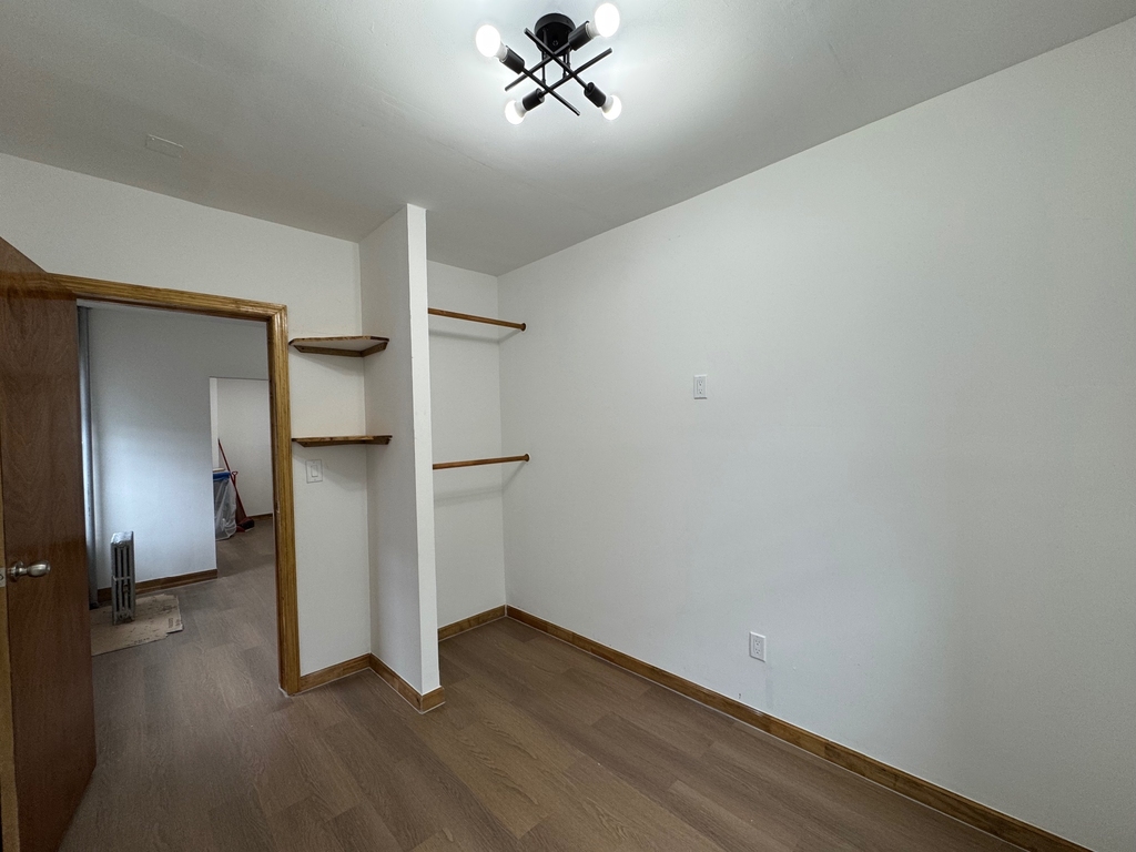 2248 1st Avenue - Photo 4