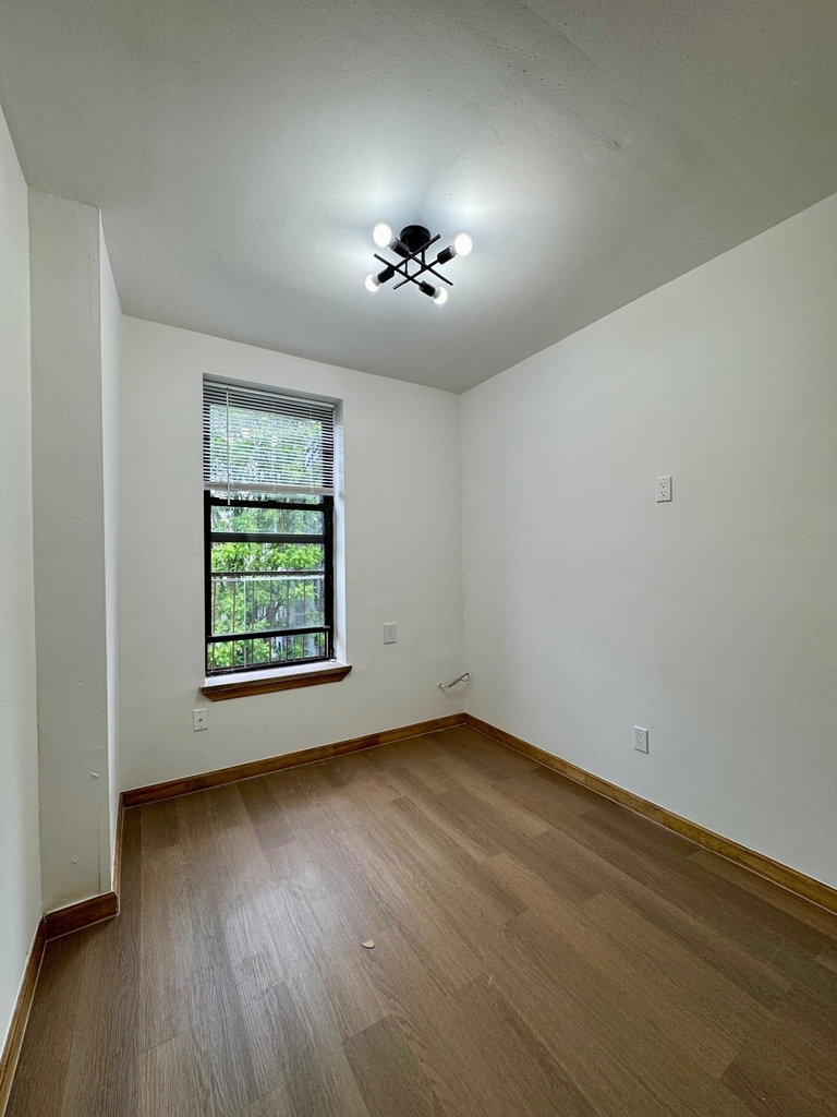 2248 1st Avenue - Photo 8