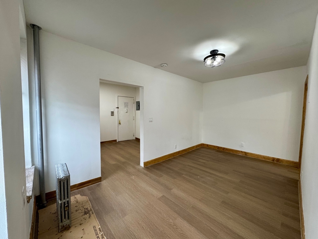 2248 1st Avenue - Photo 10