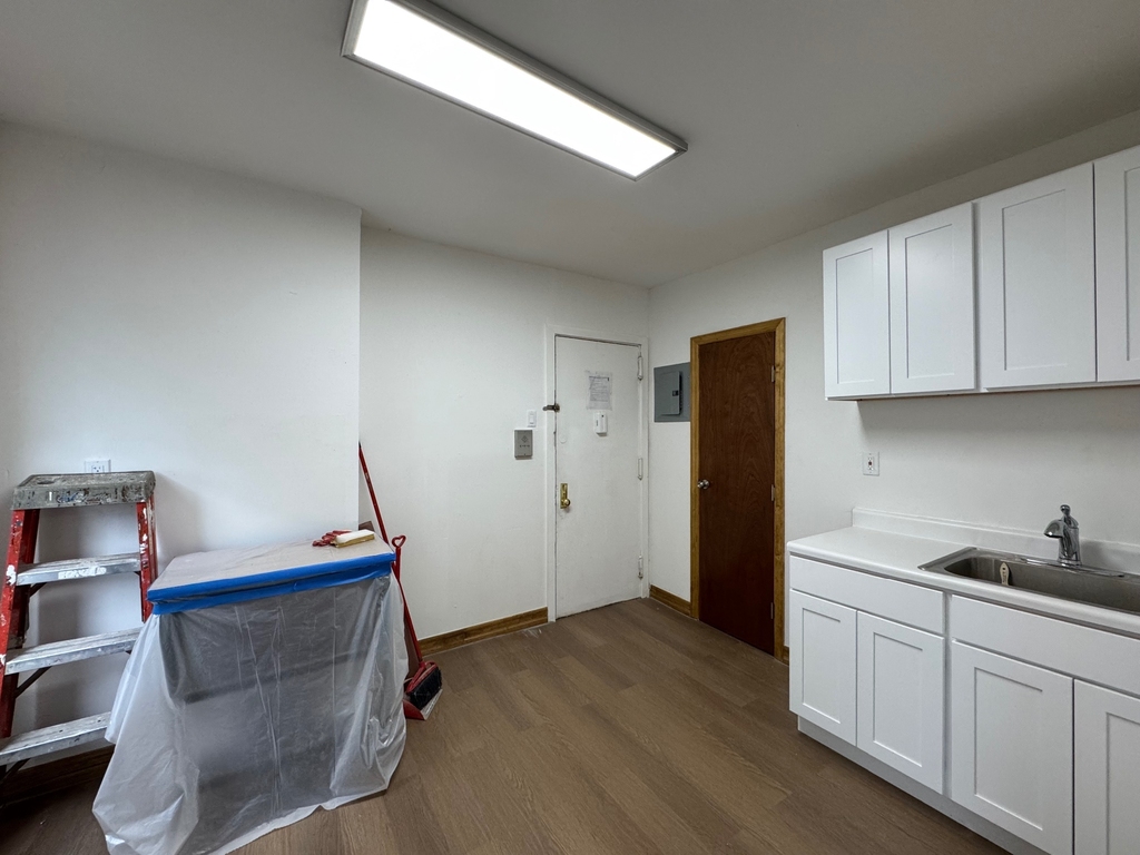 2248 1st Avenue - Photo 3