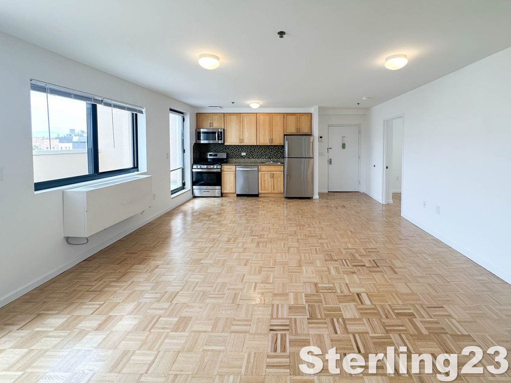 31-72 31st Street - Photo 3