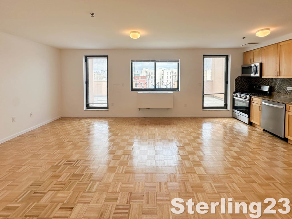 31-72 31st Street - Photo 2