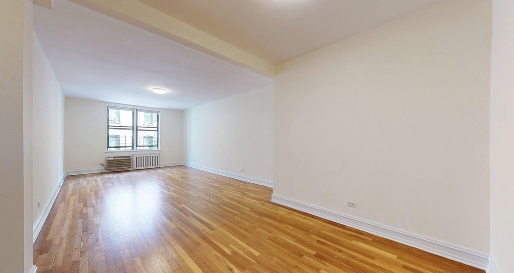 West 13th Street - Photo 1
