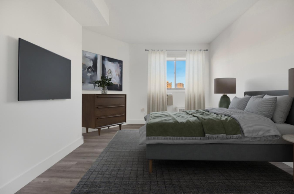 Second Avenue - Photo 1