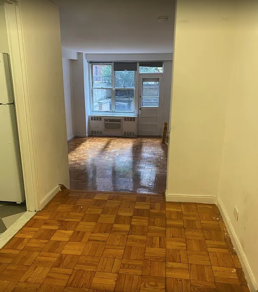 East 80th Street & 1st Avenue - Photo 1