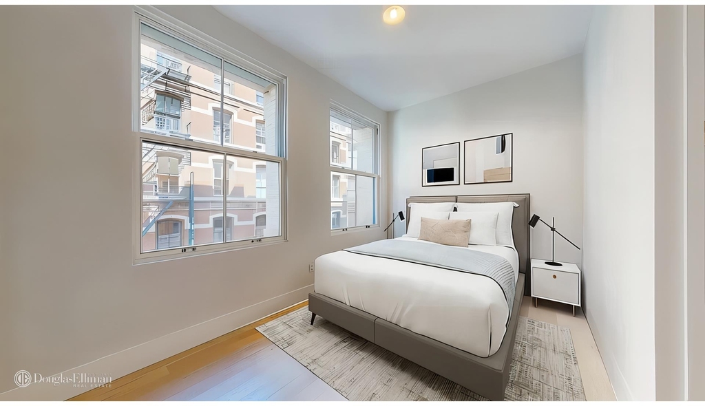 452 Broome St - Photo 2