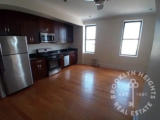 1215 Myrtle Avenue - Photo 0