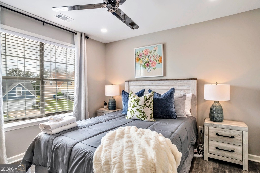 8008 Clearview Circle - Photo 16