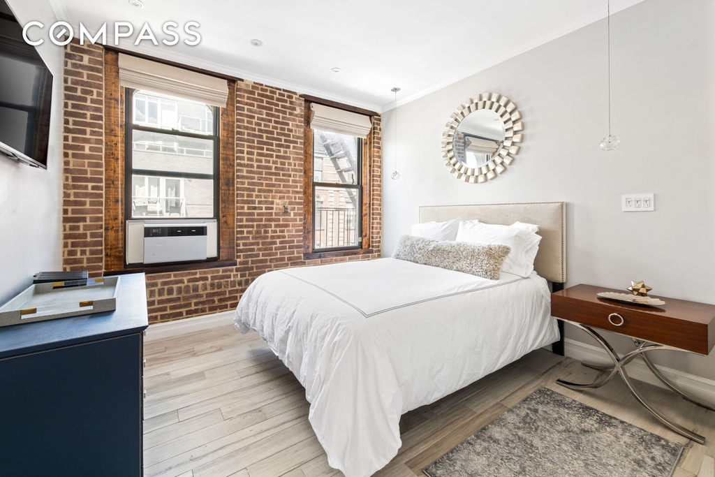 135 Ridge Street - Photo 4