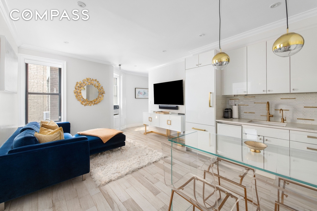 135 Ridge Street - Photo 2