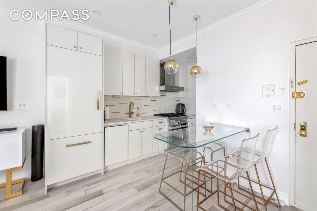 135 Ridge Street - Photo 0