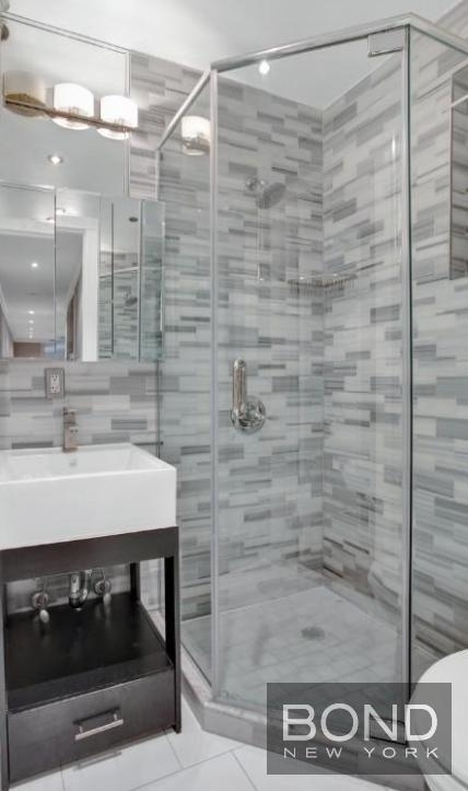 West 52nd Street - Photo 5