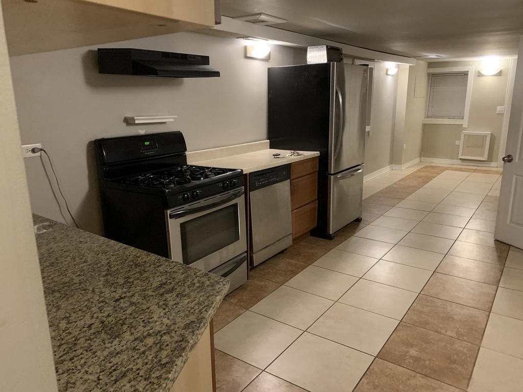 2863 W Belden Avenue - Photo 9