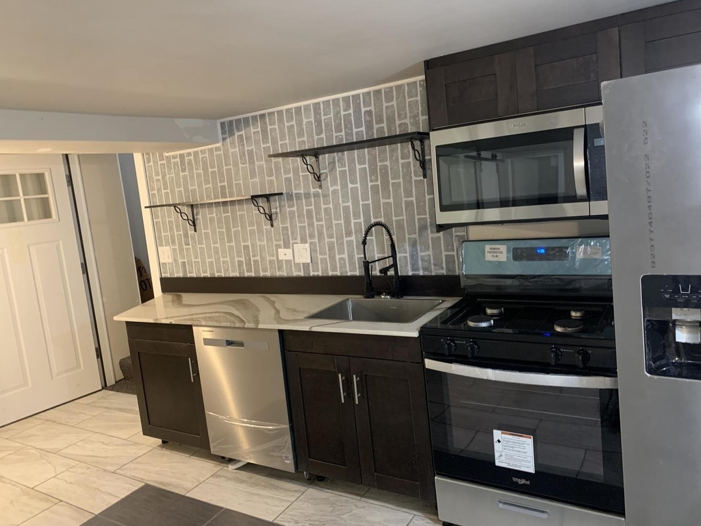 2863 W Belden Avenue - Photo 4