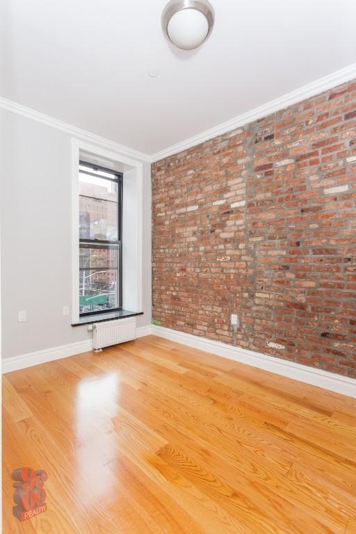 202 East 13th Street - Photo 3