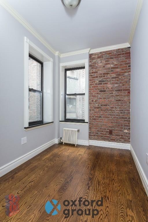 East 8th Street - Photo 3