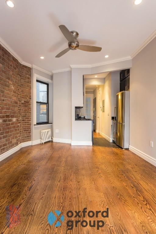 East 8th Street - Photo 2
