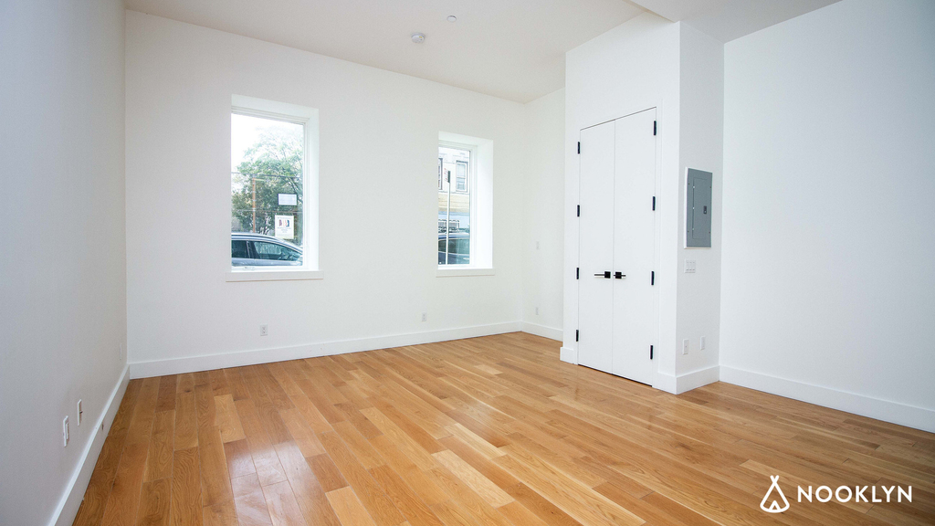 783 Knickerbocker Avenue - Photo 6