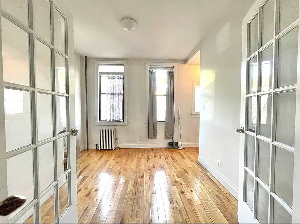 294 Harman Street - Photo 0