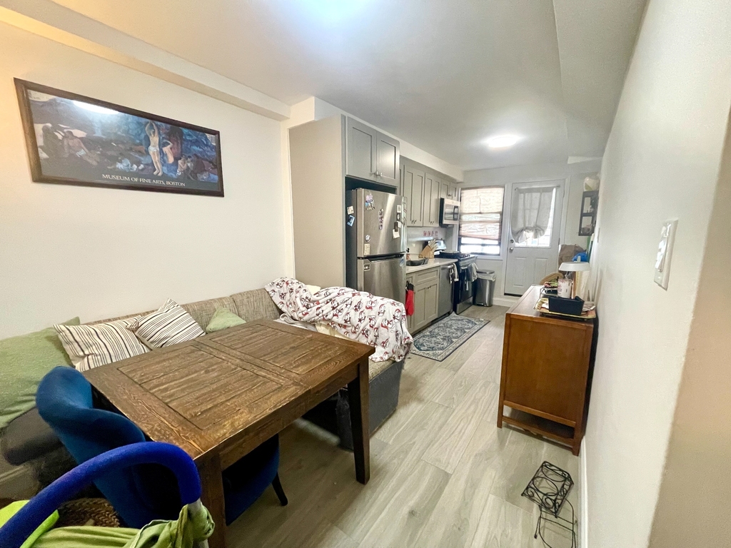 31-39 32nd Street - Photo 3