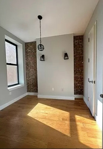 321 Putnam Avenue - Photo 2