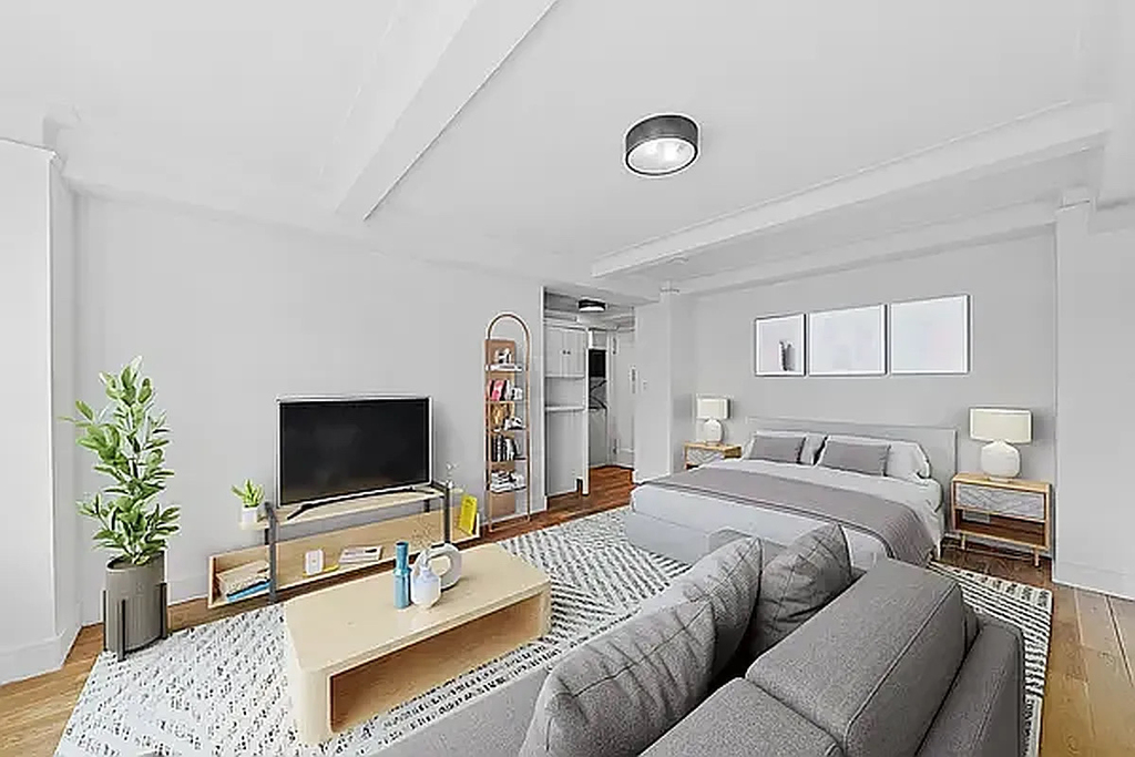 25 East 67th Street - Photo 2