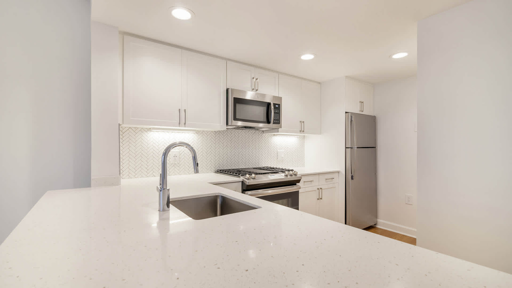 1800 N. Oak St. - Photo 58