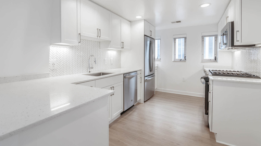 1800 N. Oak St. - Photo 11