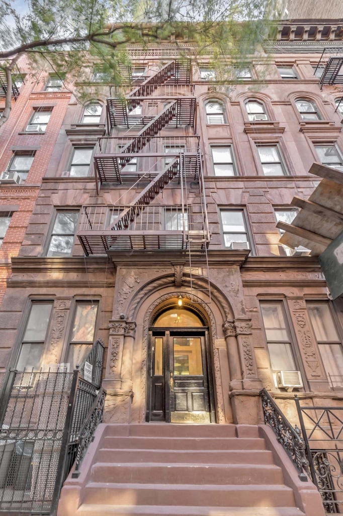 West 45th Street - Photo 5