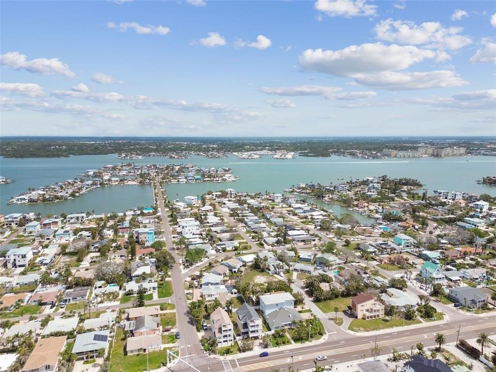 16033 Gulf Boulevard - Photo 95
