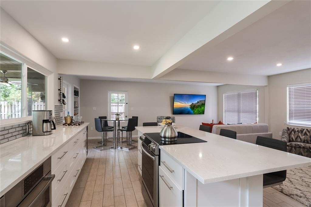 2266 Clematis Street - Photo 5