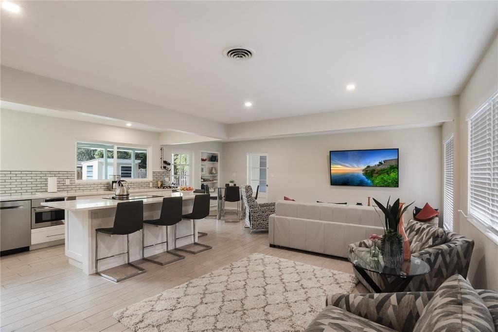 2266 Clematis Street - Photo 2
