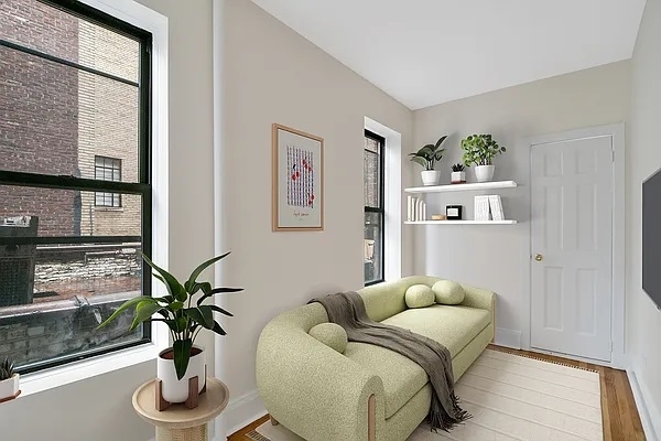 17 Greenwich Avenue - Photo 4