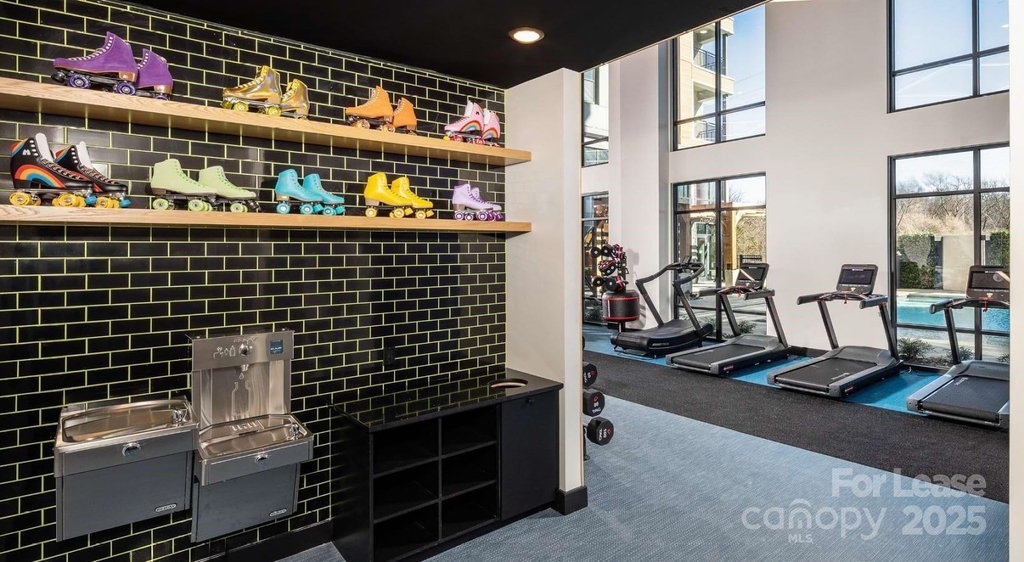 1015 N Alexander Street - Photo 25