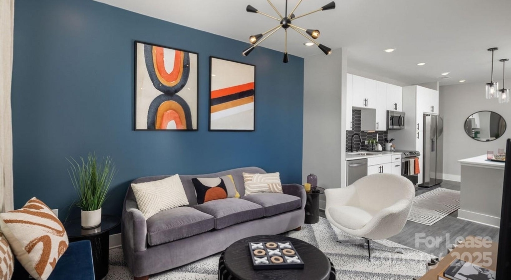 1015 N Alexander Street - Photo 24