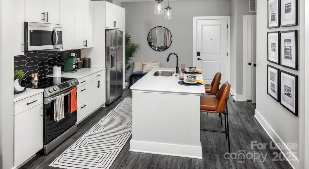 1015 N Alexander Street - Photo 29