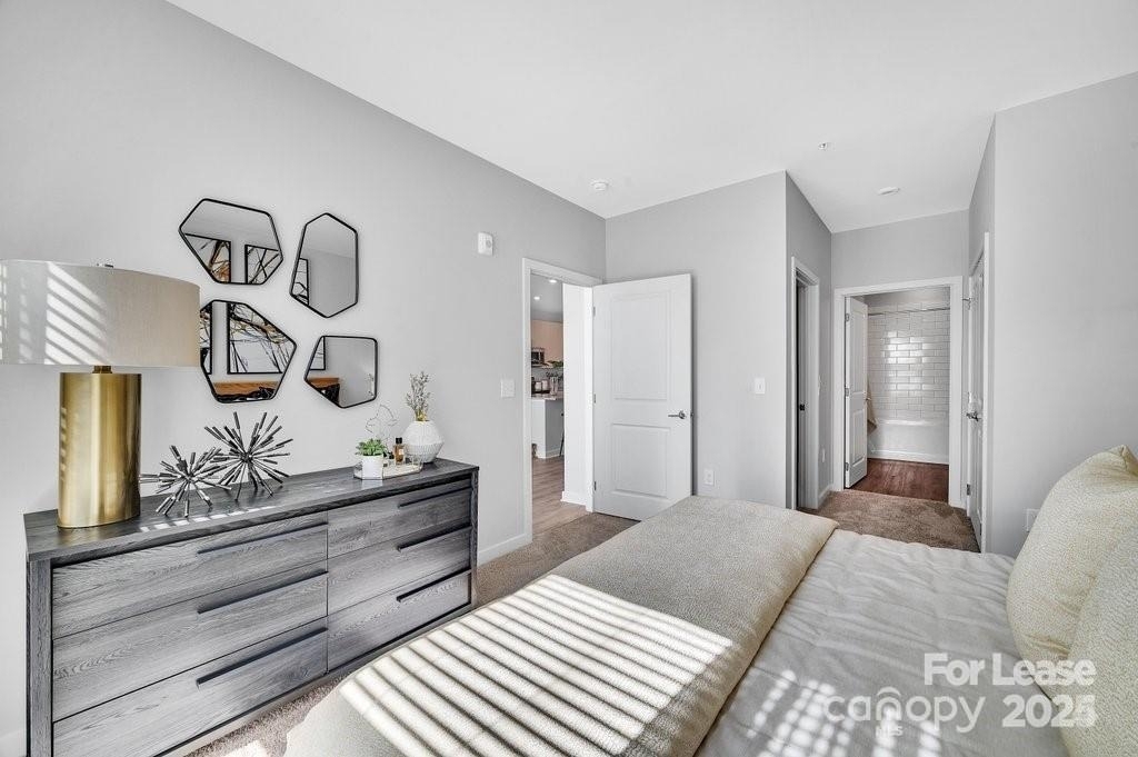 2020 W Morehead Street - Photo 19