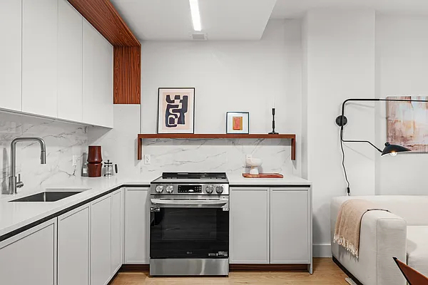 570 Fulton Street - Photo 4