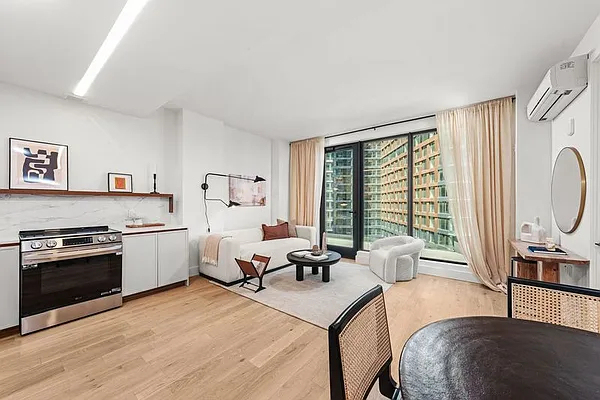 570 Fulton Street - Photo 3