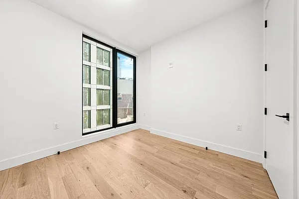 570 Fulton Street - Photo 4