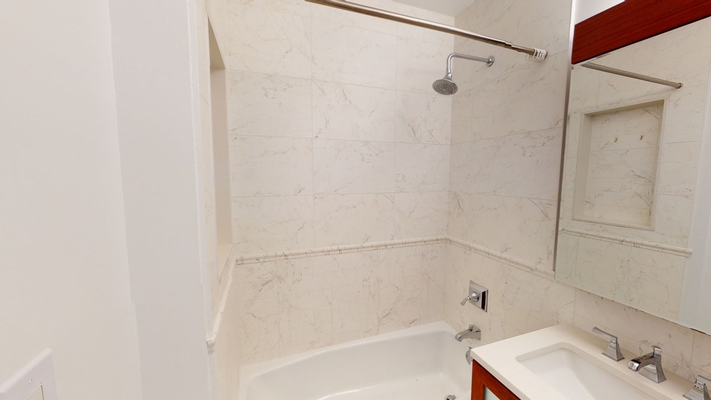 795 Columbus Ave - Photo 4