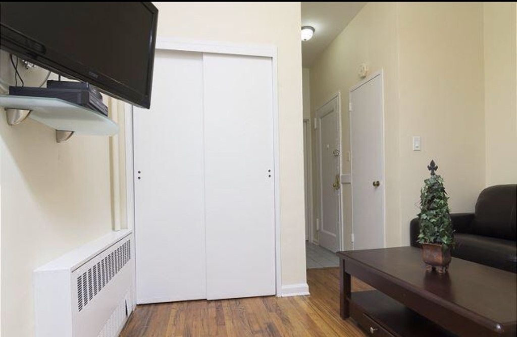 238 E 82nd Street - Photo 1